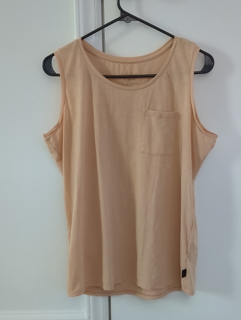 Patagonia Women’s Large Sleeveless Pocket Tank Top - Peach